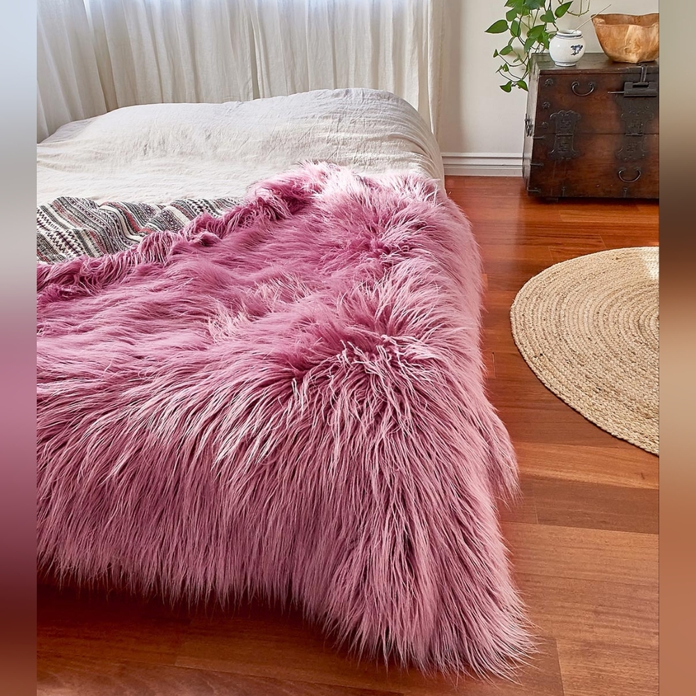 Spirithoods Ballerina Alpaca Faux Fur Throw